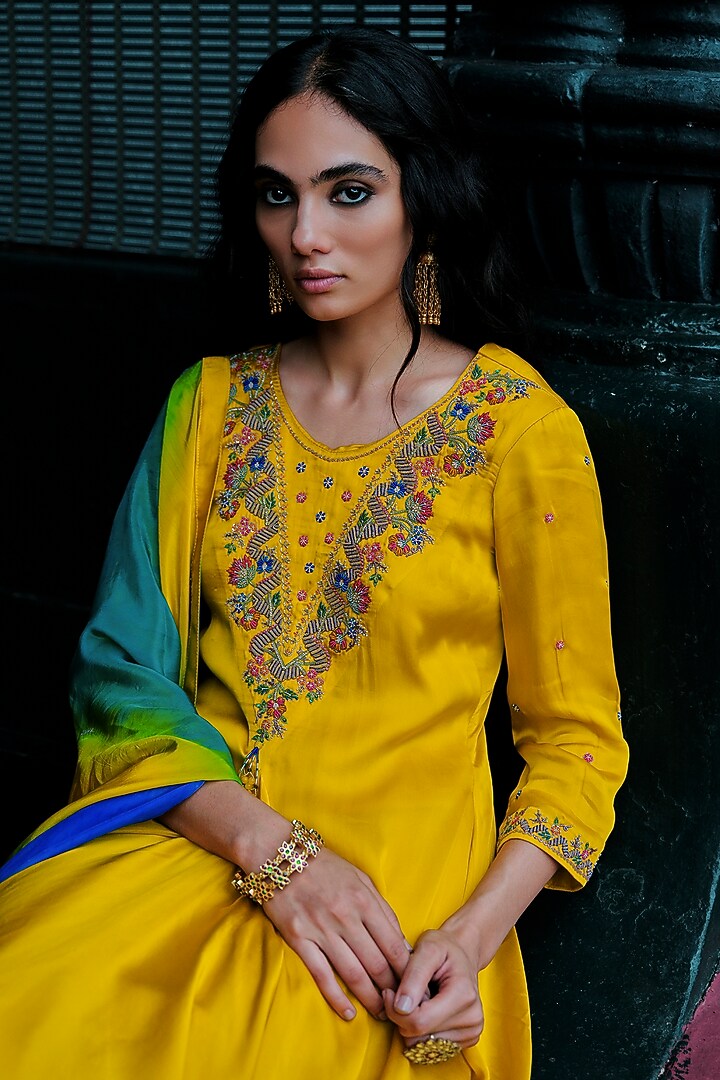 Lemon Yellow Bemberg Satin Hand-Embellished Asymmetrical Kurta Set by ANANTI at Pernia's Pop Up Shop