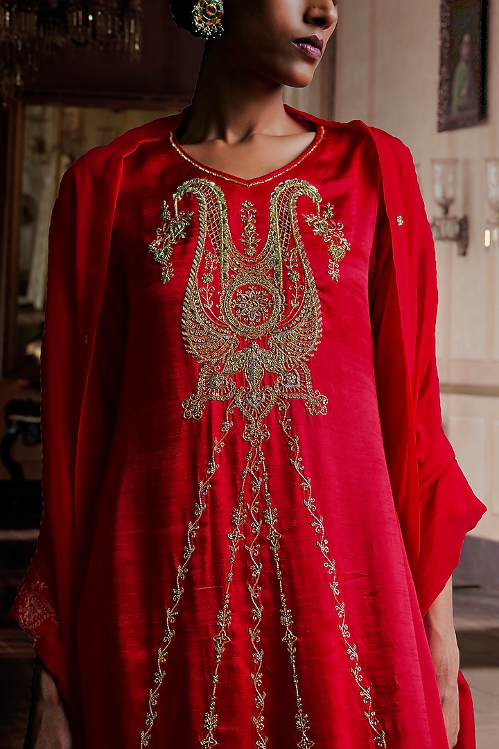 Coral Red Slub Satin Cutwork Embellished Kurta Set by ANANTI at Pernia's Pop Up Shop