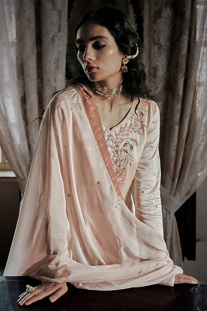 Pale Peach Linen Silk Aari Embroidered Kurta Set by ANANTI at Pernia's Pop Up Shop