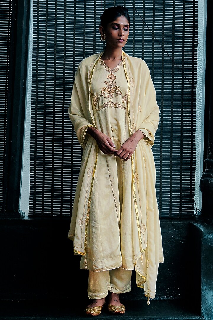 Ivory White Linen Silk Aari Embroidered Kurta Set by ANANTI at Pernia's Pop Up Shop