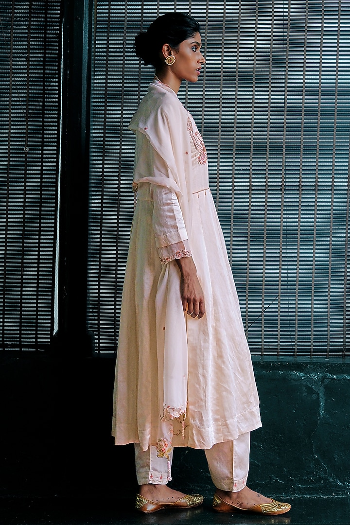 Petal Pink Linen Silk Cutwork Embroidered Kurta Set by ANANTI at Pernia's Pop Up Shop