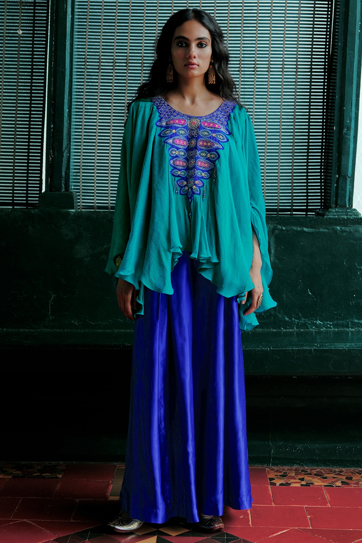 ANANTI Blue Shimmer Silk Aari Embroidered Asymmetrical Kurta Set