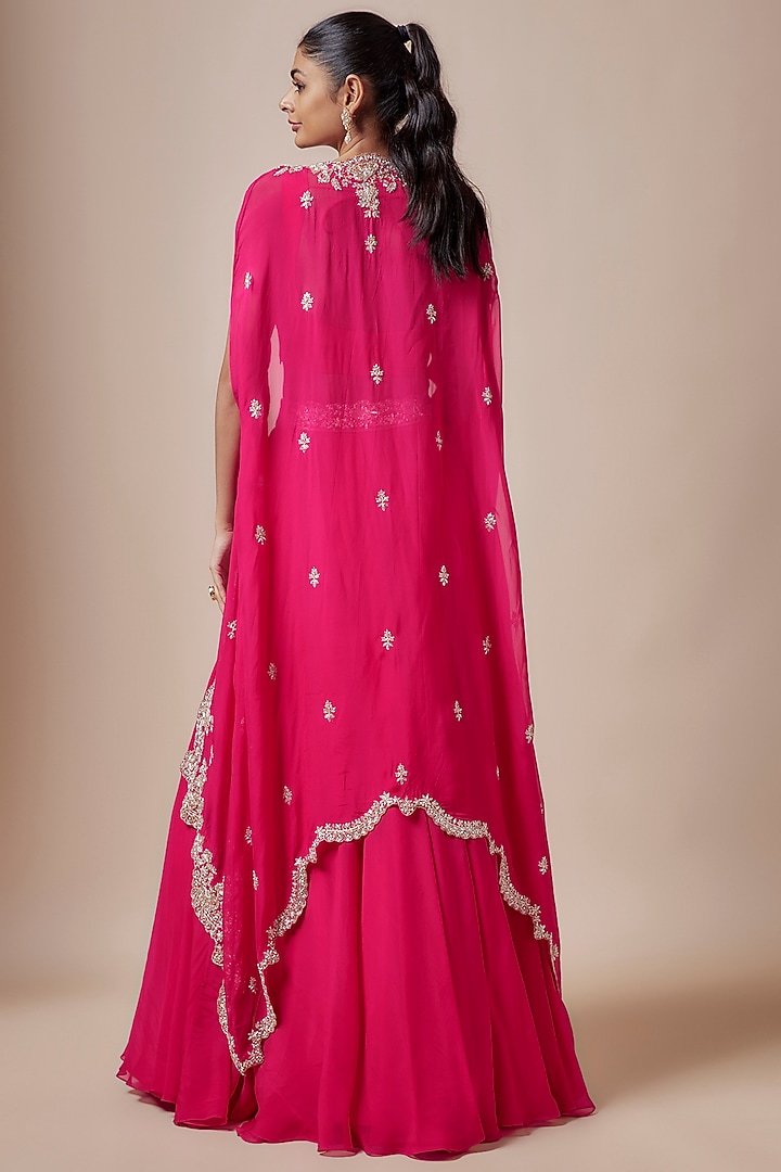 Fuchsia Organza Dabka & Floral Embroidered Cape Set by Aneesh Agarwaal at Pernia's Pop Up Shop
