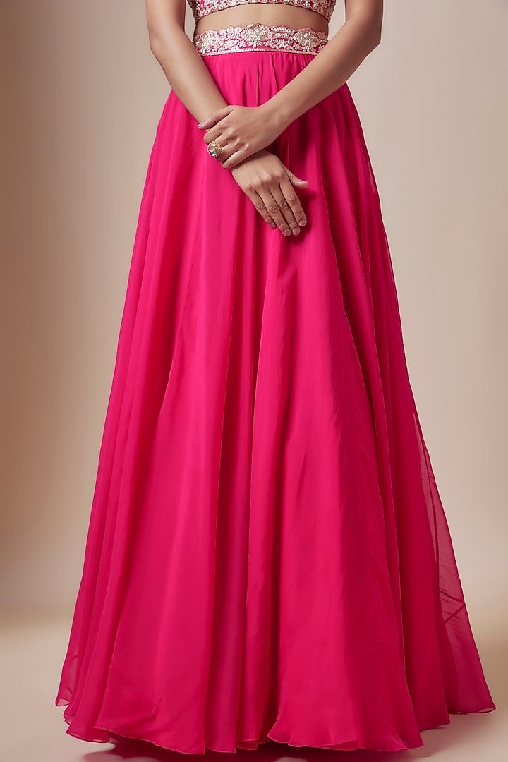 Fuchsia Organza Dabka & Floral Embroidered Cape Set by Aneesh Agarwaal at Pernia's Pop Up Shop