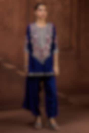 Navy Blue Silk Floral Embroidered Kurta Set by Aneesh Agarwaal PRET at Pernia's Pop Up Shop