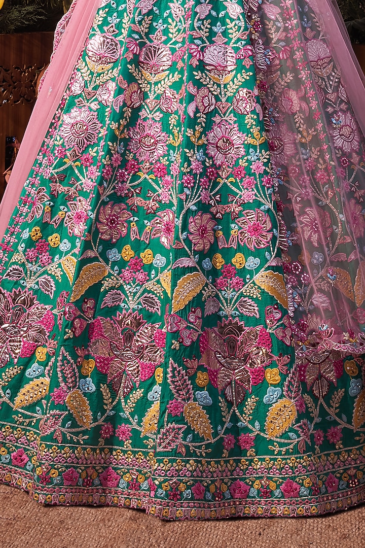 Emerald Green Foil Embroidered Bridal Lehenga Set by Aneesh Agarwaal at Pernia's Pop Up Shop