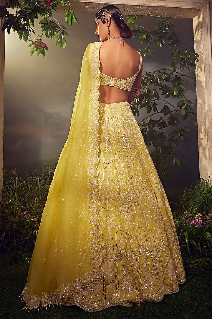 Prime Yellow Organza Embroidered Bridal Lehenga Set by Aneesh Agarwaal at Pernia's Pop Up Shop