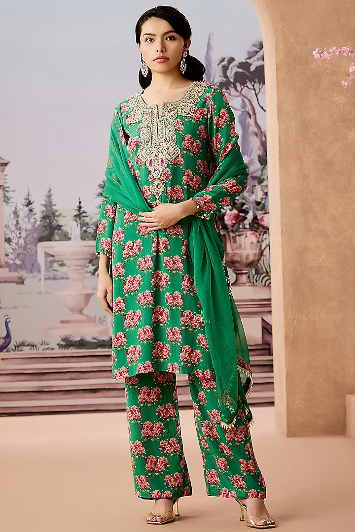 Green Crepe Printed & Embroidered Kurta Set by Aneesh Agarwaal PRET at Pernia's Pop Up Shop