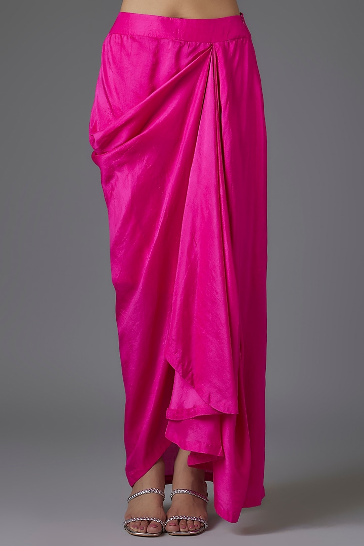 Magenta Organza Embroidered Cape Set by Aneesh Agarwaal at Pernia's Pop Up Shop