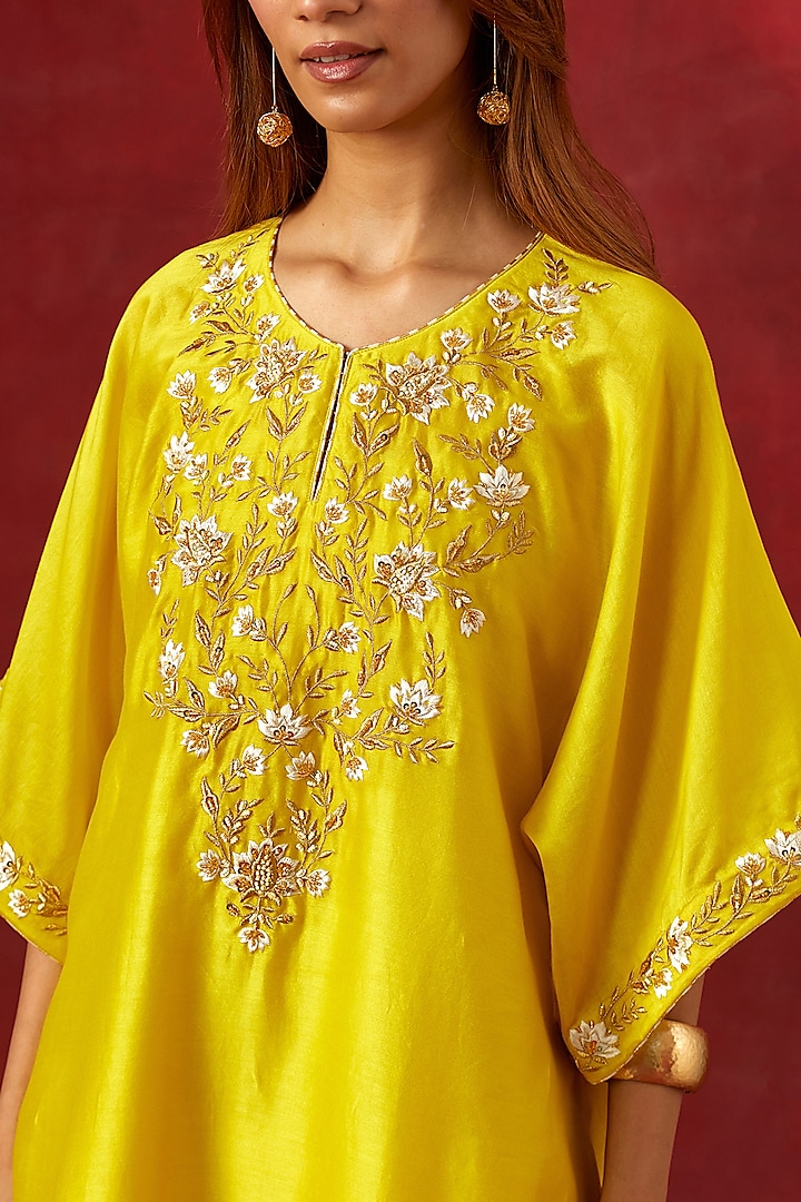 Yellow Silk Chanderi Resham Embroidered Kurta Set by Anantaa By Roohi Trehan at Pernia's Pop Up Shop