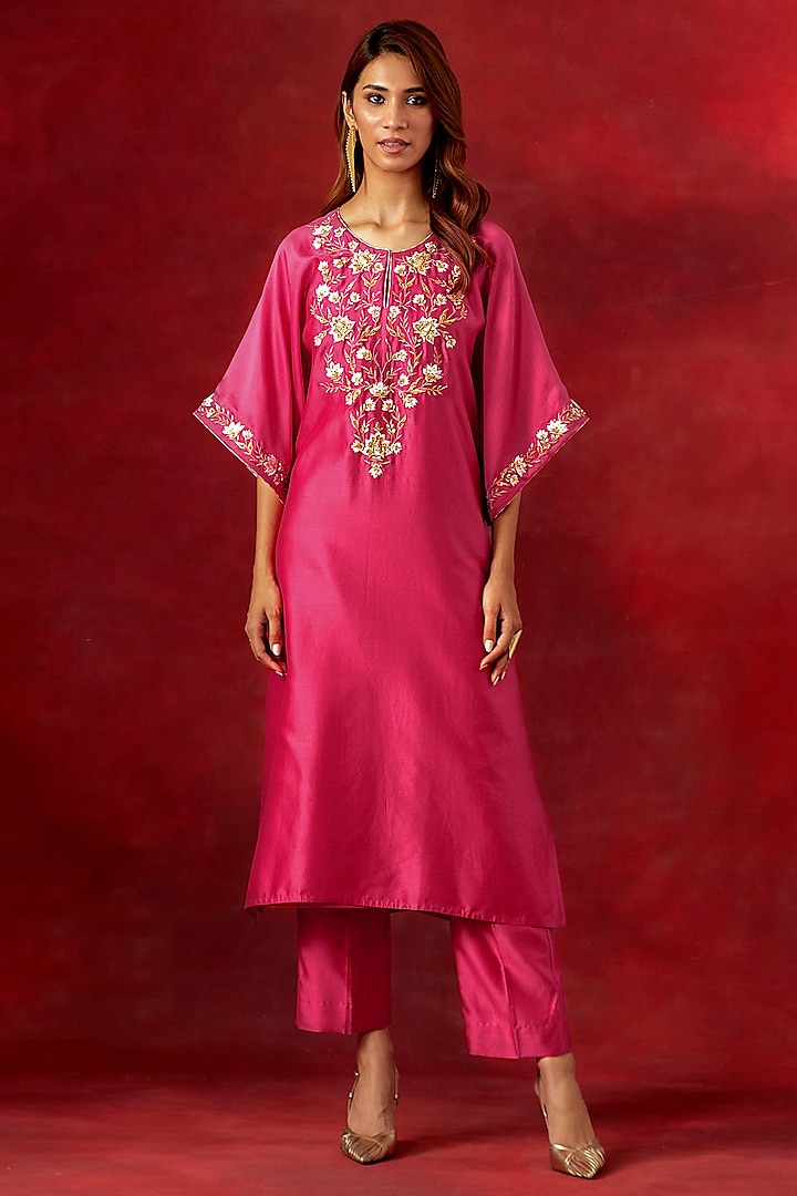 Fuchsia Silk Chanderi Resham Embroidered Kurta Set by Anantaa By Roohi Trehan