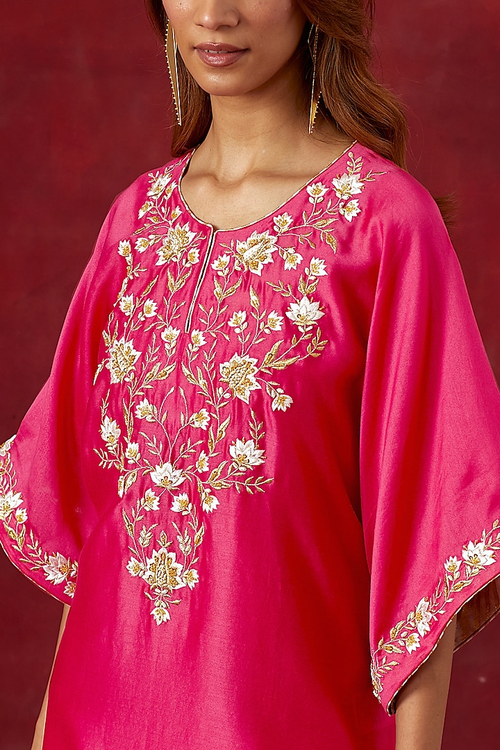 Fuchsia Silk Chanderi Resham Embroidered Kurta Set by Anantaa By Roohi Trehan at Pernia's Pop Up Shop