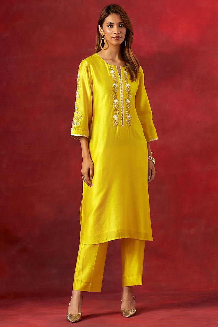 Yellow Silk Chanderi Resham Embroidered Kurta Set by Anantaa By Roohi Trehan