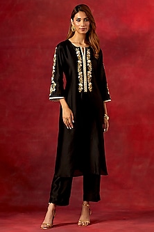 product-color-Black