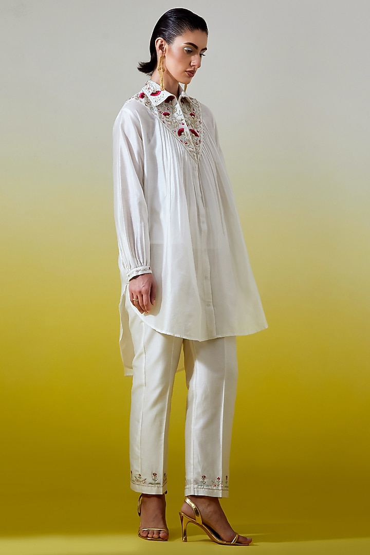 Off-White Silk Chanderi Embroidered Co-Ord Set by Anantaa By Roohi Trehan at Pernia's Pop Up Shop