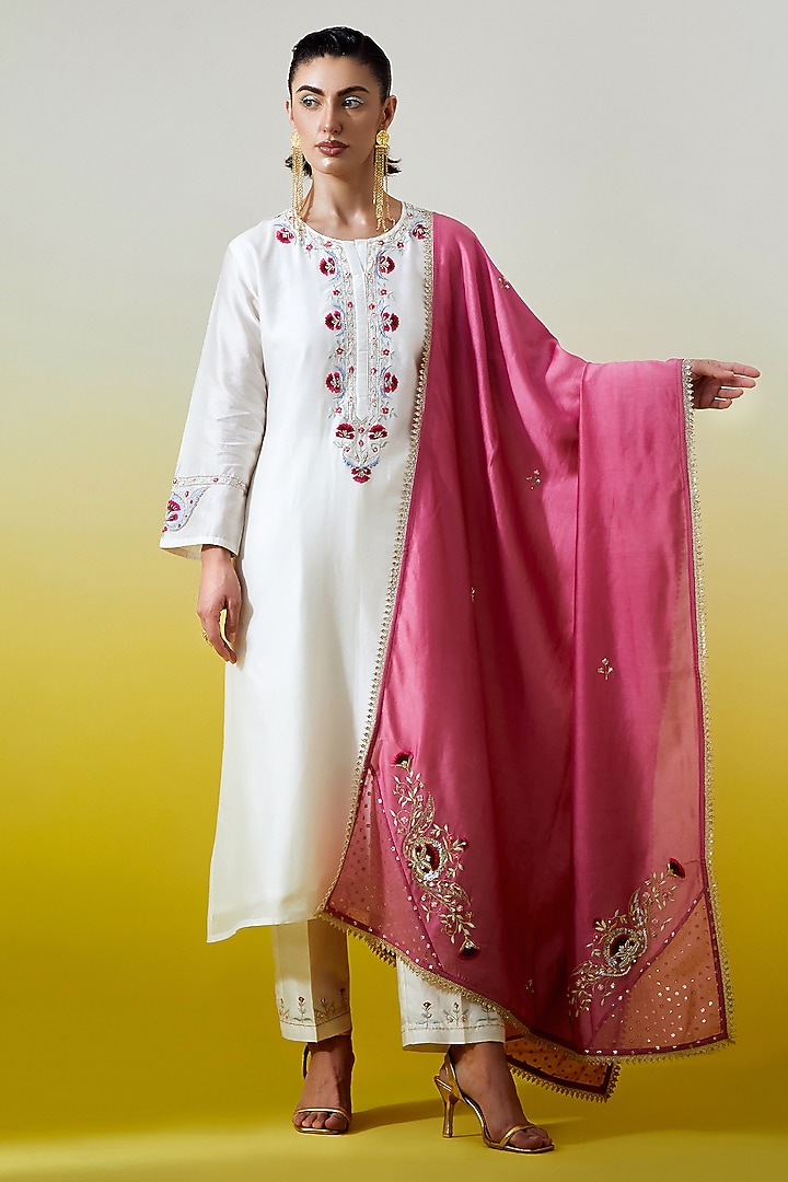 Dark Pink Silk Chanderi Embroidered Kurta Set by Anantaa By Roohi Trehan at Pernia's Pop Up Shop