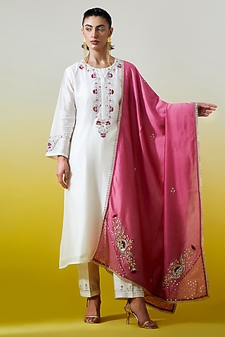 Dark Pink Silk Chanderi Embroidered Dupatta by Anantaa By Roohi Trehan