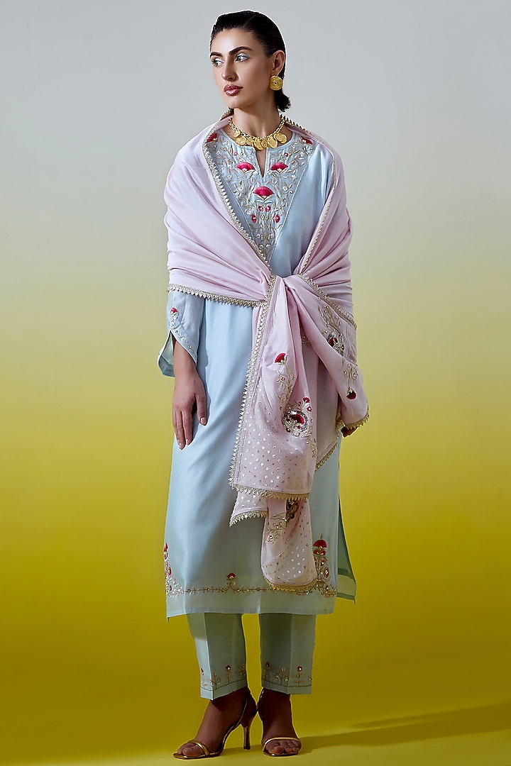 Light Pink Silk Chanderi Embroidered Dupatta by Anantaa By Roohi Trehan at Pernia's Pop Up Shop