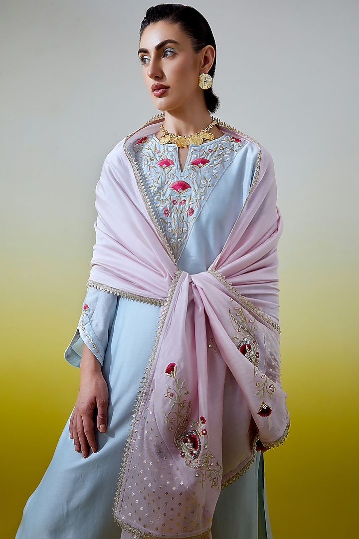 Light Pink Silk Chanderi Embroidered Dupatta by Anantaa By Roohi Trehan at Pernia's Pop Up Shop