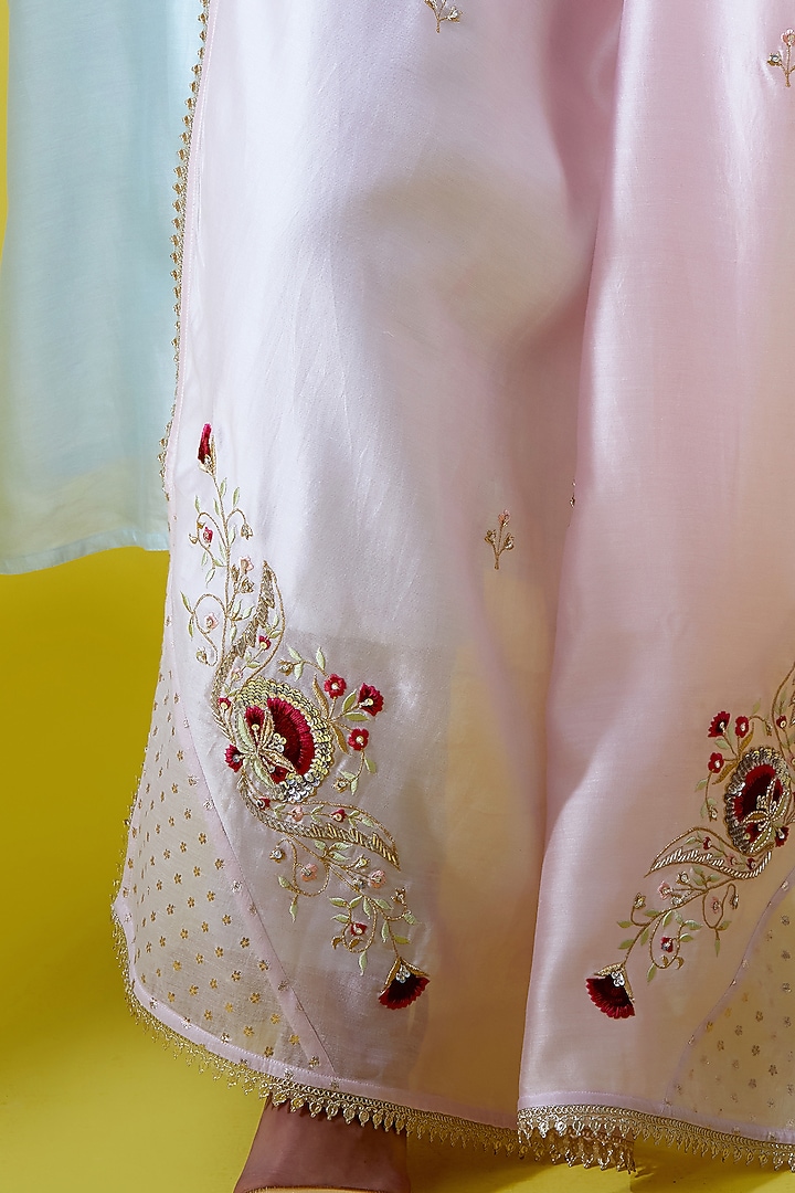Light Pink Silk Chanderi Embroidered Dupatta by Anantaa By Roohi Trehan at Pernia's Pop Up Shop