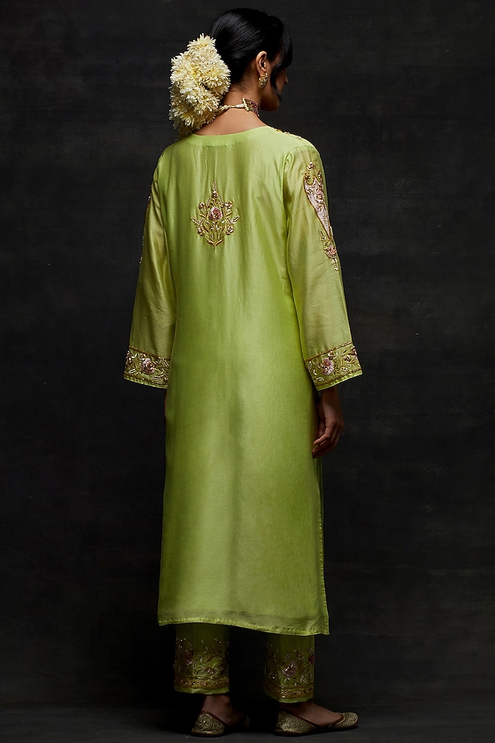 Green Silk Chanderi Floral Embroidered Kurta Set by Anantaa By Roohi Trehan at Pernia's Pop Up Shop