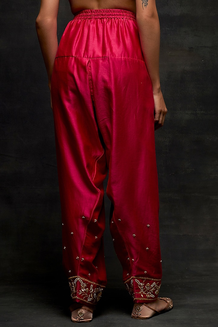 Fuchsia Silk Chanderi Floral Embroidered Short Kurta Set by Anantaa By Roohi Trehan at Pernia's Pop Up Shop