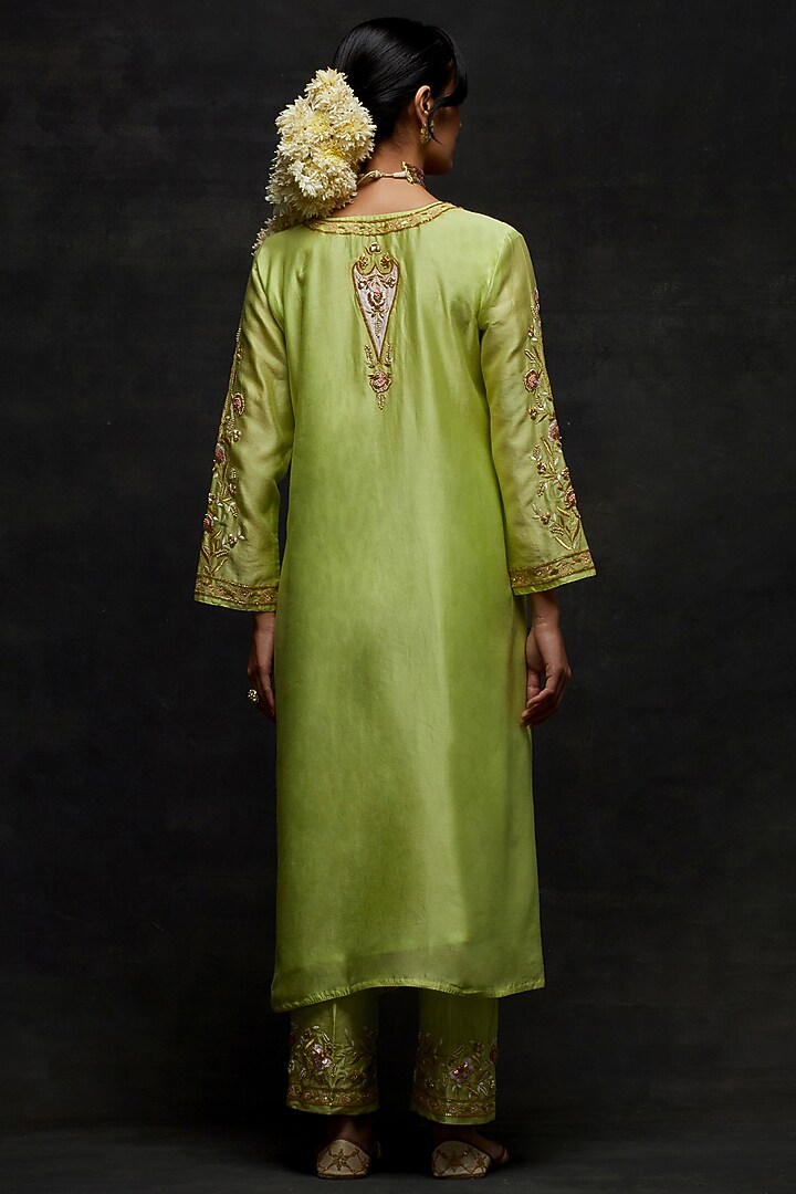 Green Silk Chanderi Floral Embroidered Kurta Set by Anantaa By Roohi Trehan at Pernia's Pop Up Shop