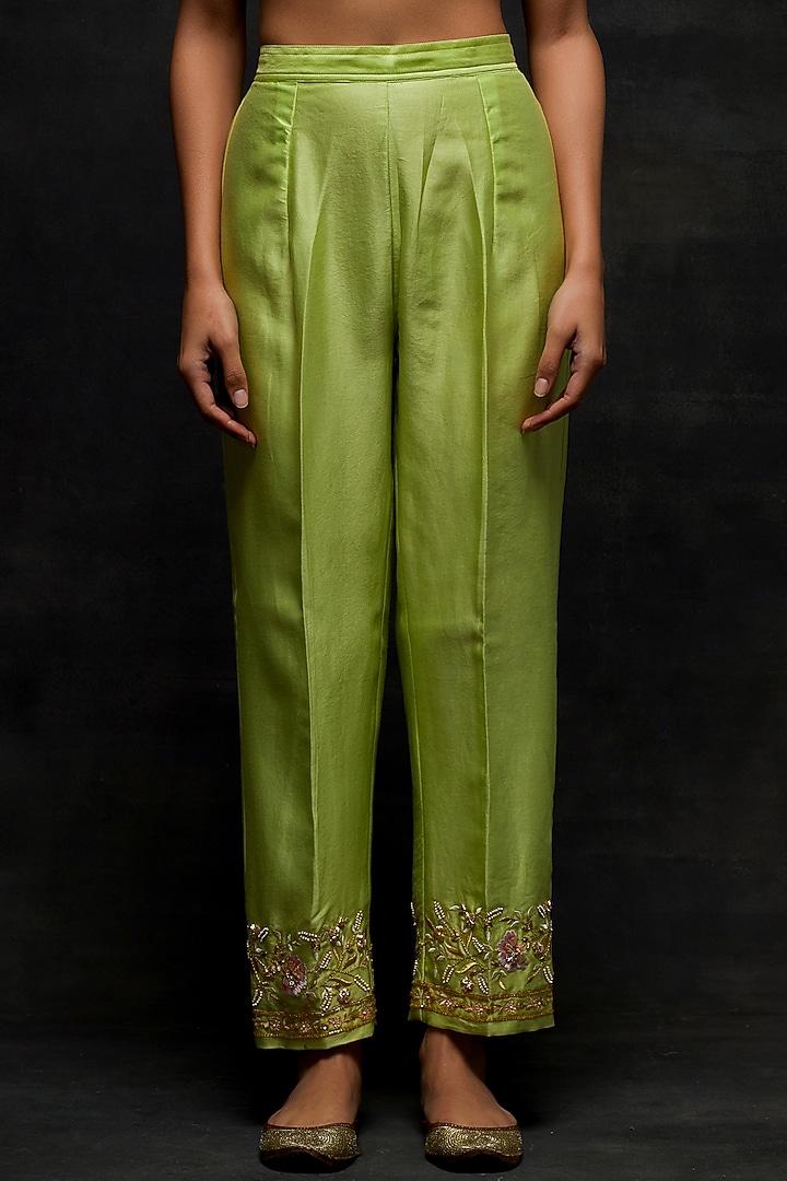 Green Silk Chanderi Floral Embroidered Kurta Set by Anantaa By Roohi Trehan at Pernia's Pop Up Shop
