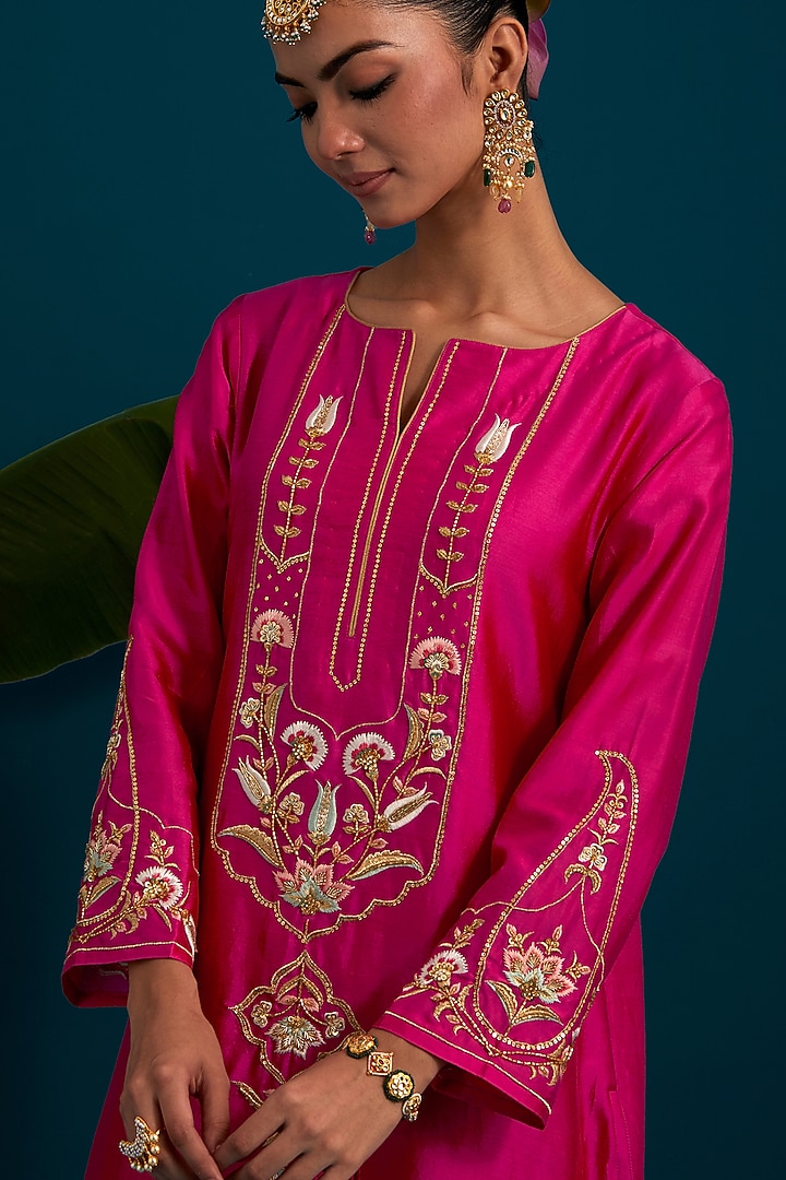 Fuchsia Silk Chanderi Dabka Embroidered A-Line Kurta Set by Anantaa By Roohi Trehan at Pernia's Pop Up Shop