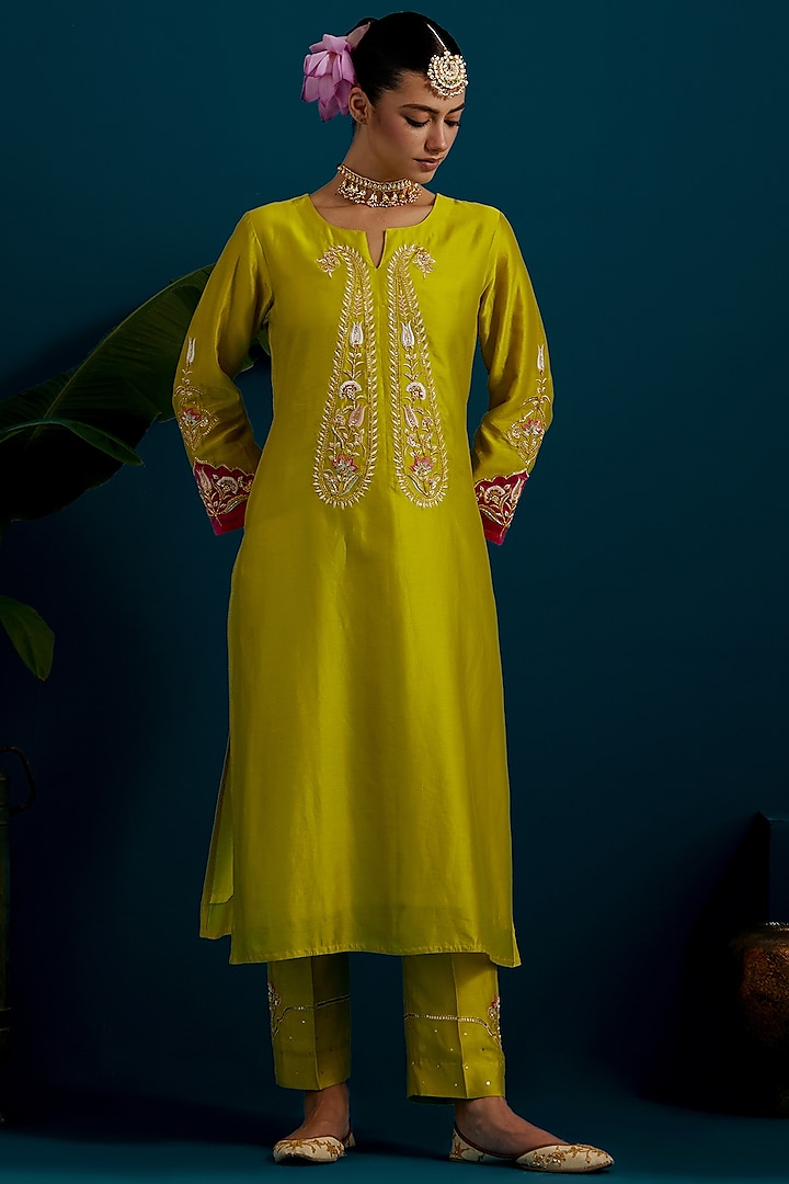 Lime Green Silk Chanderi Paisley Embroidered Kurta Set by Anantaa By Roohi Trehan at Pernia's Pop Up Shop