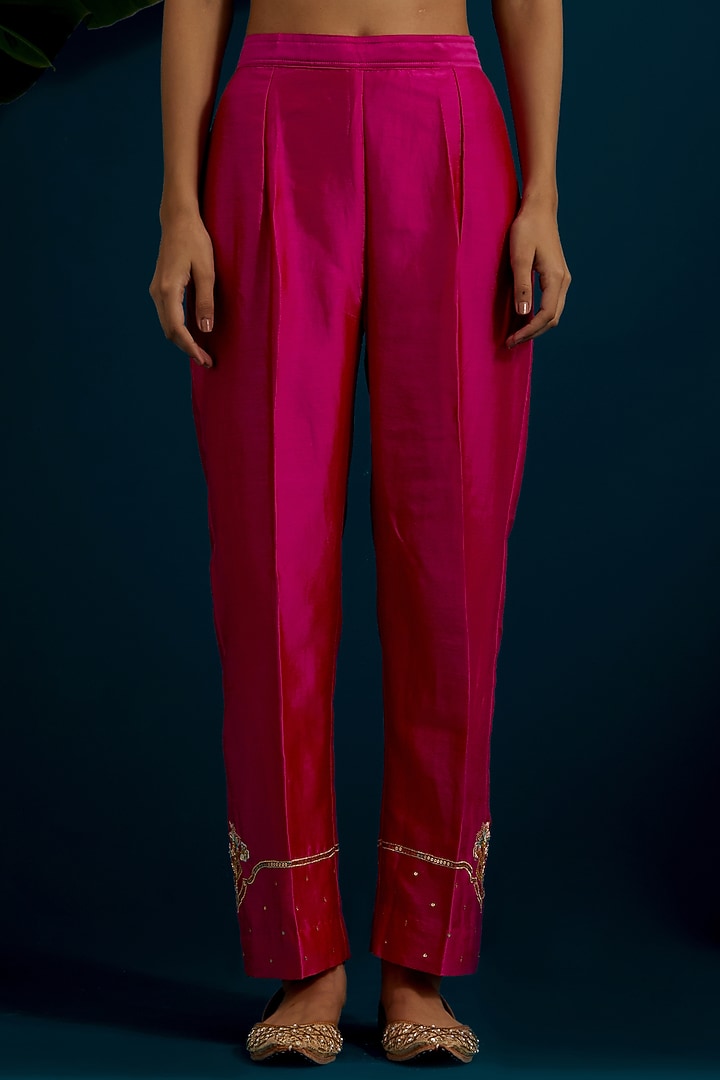 Fuchsia Silk Chanderi Paisley Embroidered Kurta Set by Anantaa By Roohi Trehan at Pernia's Pop Up Shop