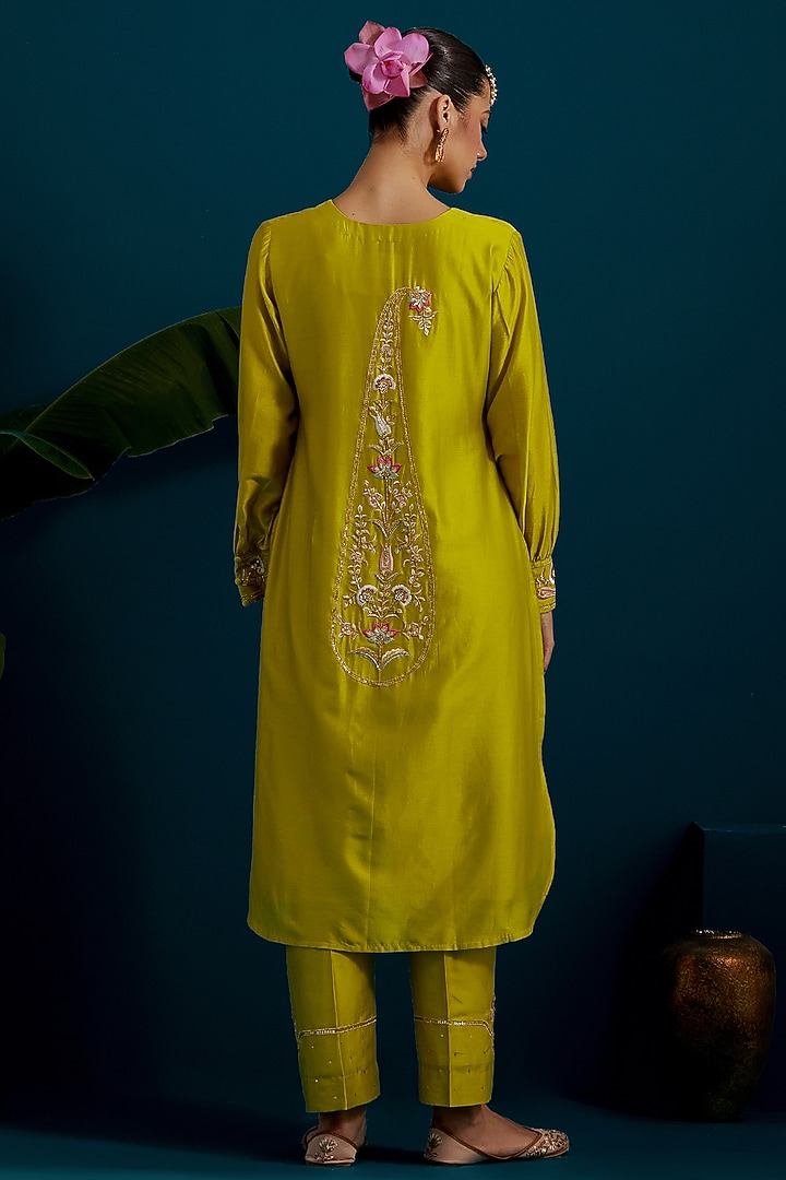 Lime Green Silk Chanderi Paisley Embroidered Kurta Set by Anantaa By Roohi Trehan at Pernia's Pop Up Shop