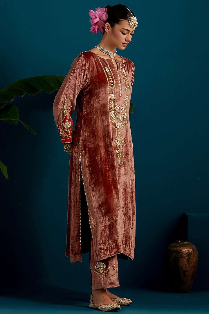 Dull Pink Viscose Velvet Sequins Embroidered A-Line Kurta Set by Anantaa By Roohi Trehan at Pernia's Pop Up Shop
