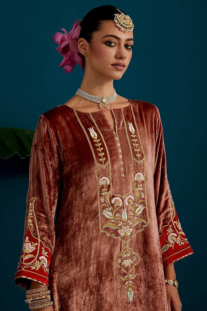Dull Pink Viscose Velvet Sequins Embroidered A-Line Kurta Set by Anantaa By Roohi Trehan at Pernia's Pop Up Shop