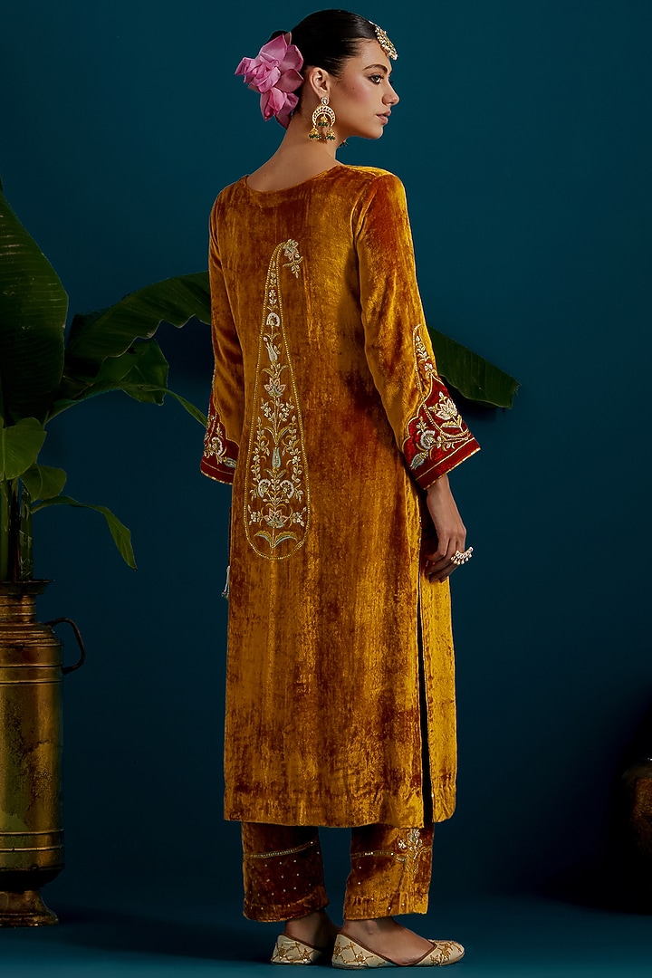Mustard Viscose Velvet Sequins Embroidered A-Line Kurta Set by Anantaa By Roohi Trehan at Pernia's Pop Up Shop
