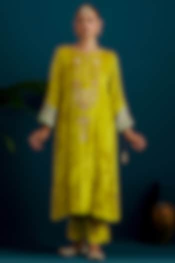 Lime Green Viscose Velvet Sequins Embroidered A-Line Kurta Set by Anantaa By Roohi Trehan at Pernia's Pop Up Shop