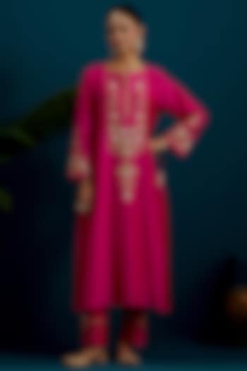 Fuchsia Silk Chanderi Hand & Machine Embroidered A-Line Kurta Set by Anantaa By Roohi Trehan at Pernia's Pop Up Shop