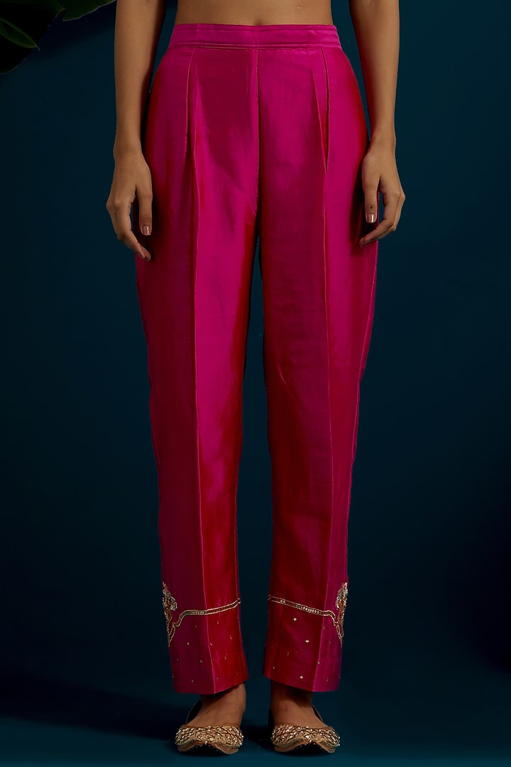 Fuchsia Silk Chanderi Hand & Machine Embroidered Kurta Set by Anantaa By Roohi Trehan at Pernia's Pop Up Shop