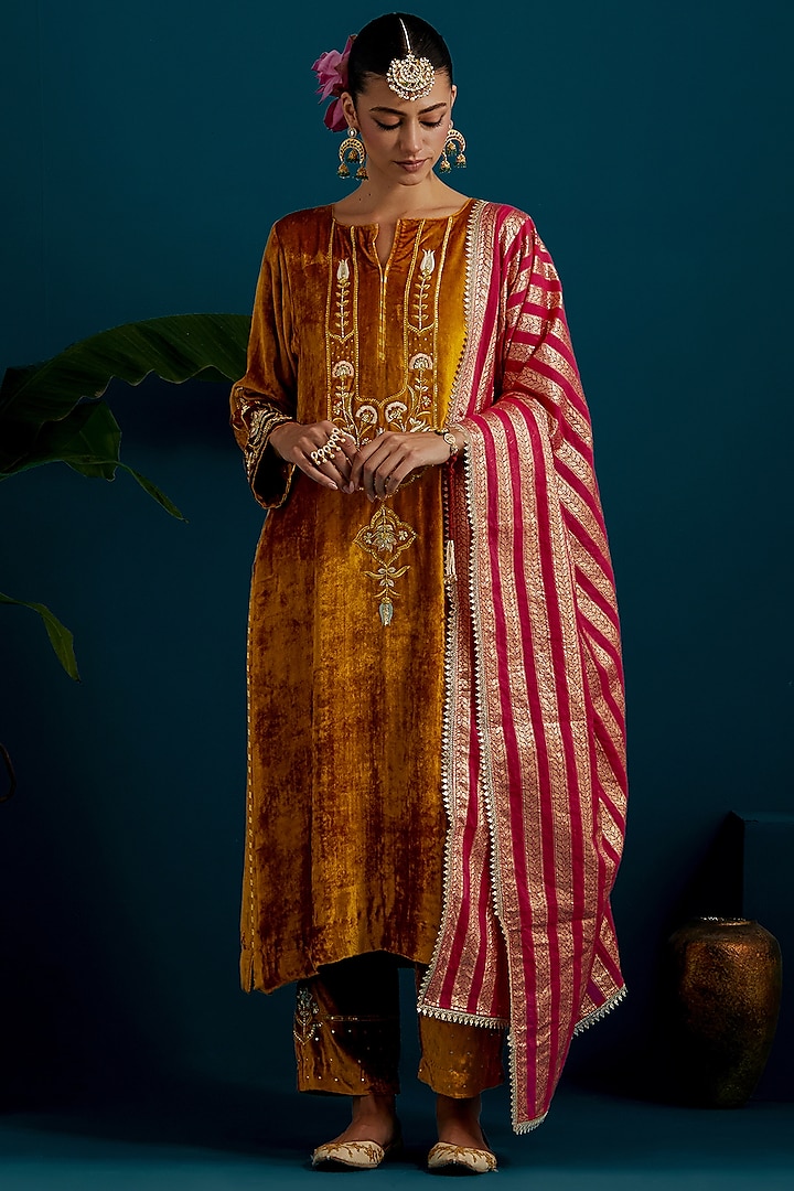 Mustard Viscose Velvet Hand & Machine Embroidered A-Line Kurta Set by Anantaa By Roohi Trehan at Pernia's Pop Up Shop