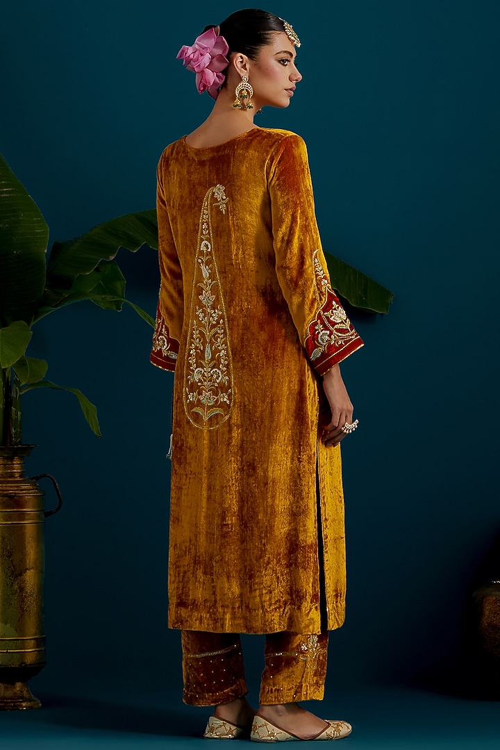 Mustard Viscose Velvet Hand & Machine Embroidered A-Line Kurta Set by Anantaa By Roohi Trehan at Pernia's Pop Up Shop