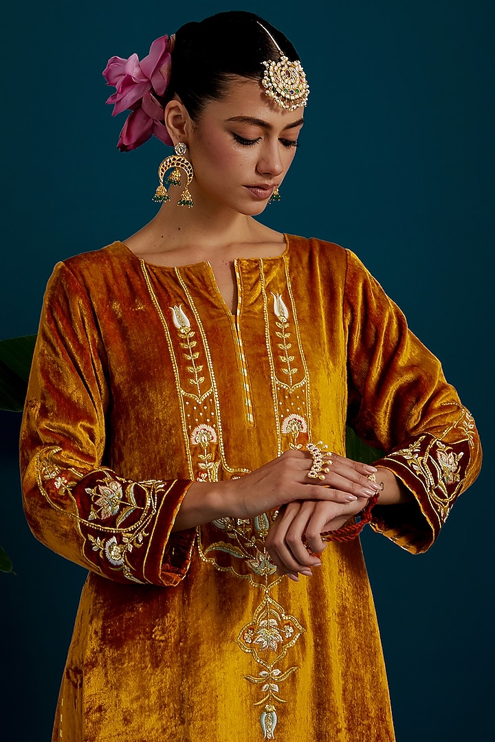 Mustard Viscose Velvet Hand & Machine Embroidered A-Line Kurta Set by Anantaa By Roohi Trehan at Pernia's Pop Up Shop