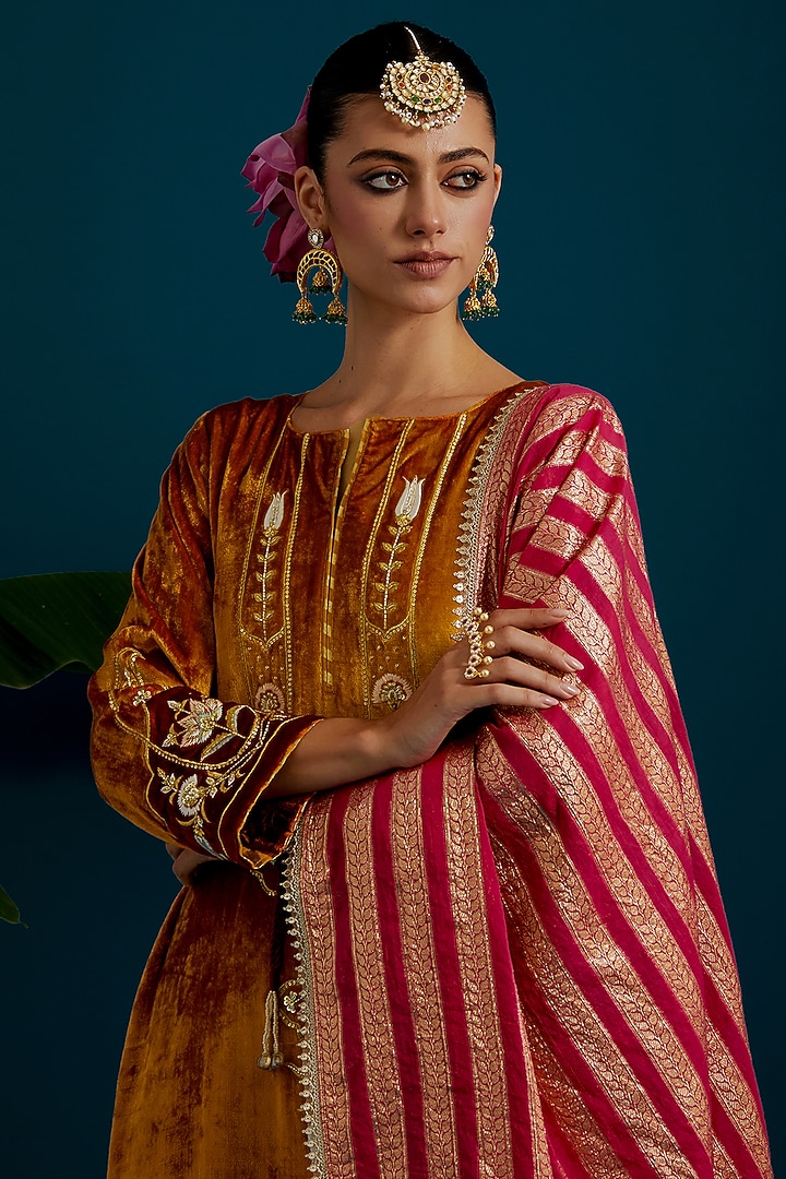 Mustard Viscose Velvet Hand & Machine Embroidered A-Line Kurta Set by Anantaa By Roohi Trehan at Pernia's Pop Up Shop