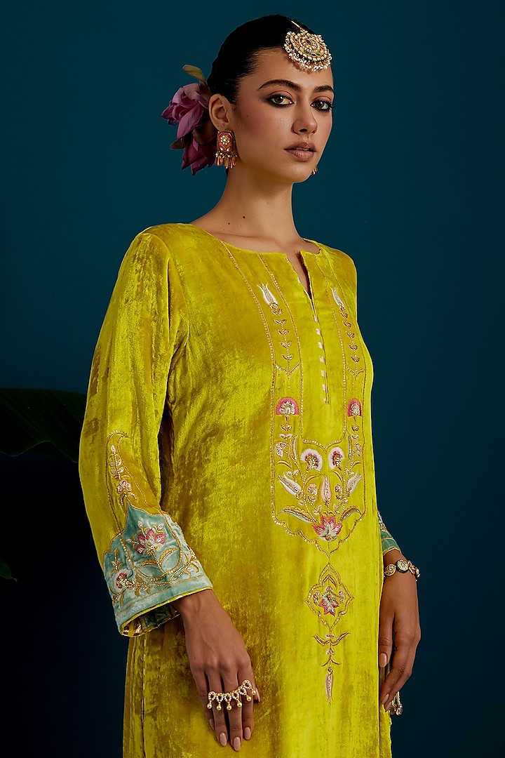 Lime Green Viscose Velvet Hand & Machine Embroidered A-Line Kurta Set by Anantaa By Roohi Trehan at Pernia's Pop Up Shop