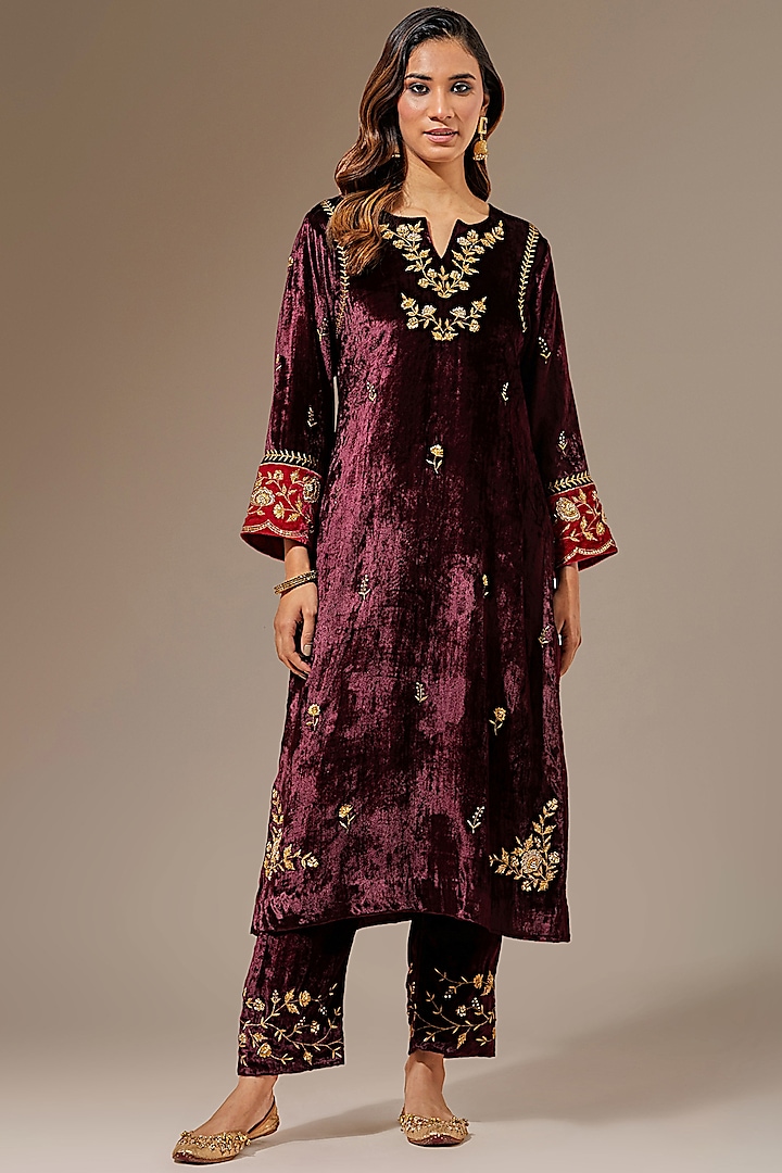 Wine Viscose Velvet Hand Embroidered Kurta by Anantaa By Roohi Trehan at Pernia's Pop Up Shop