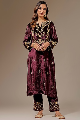 Wine Viscose Velvet Hand Embroidered Kurta by Anantaa By Roohi Trehan