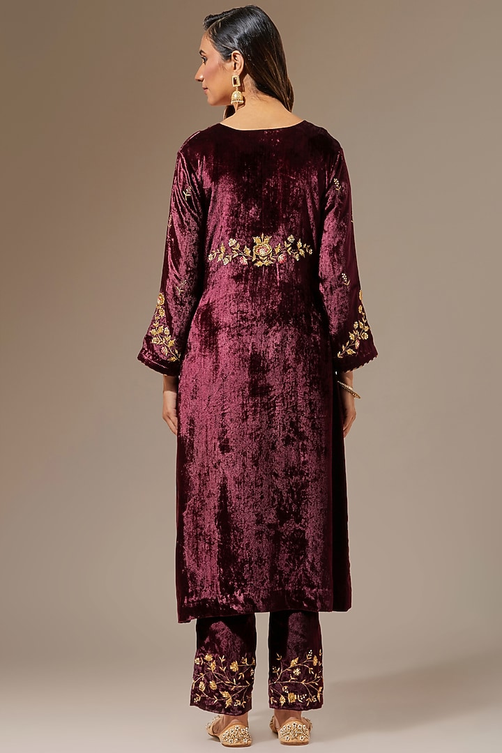 Wine Viscose Velvet Hand Embroidered Kurta by Anantaa By Roohi Trehan at Pernia's Pop Up Shop