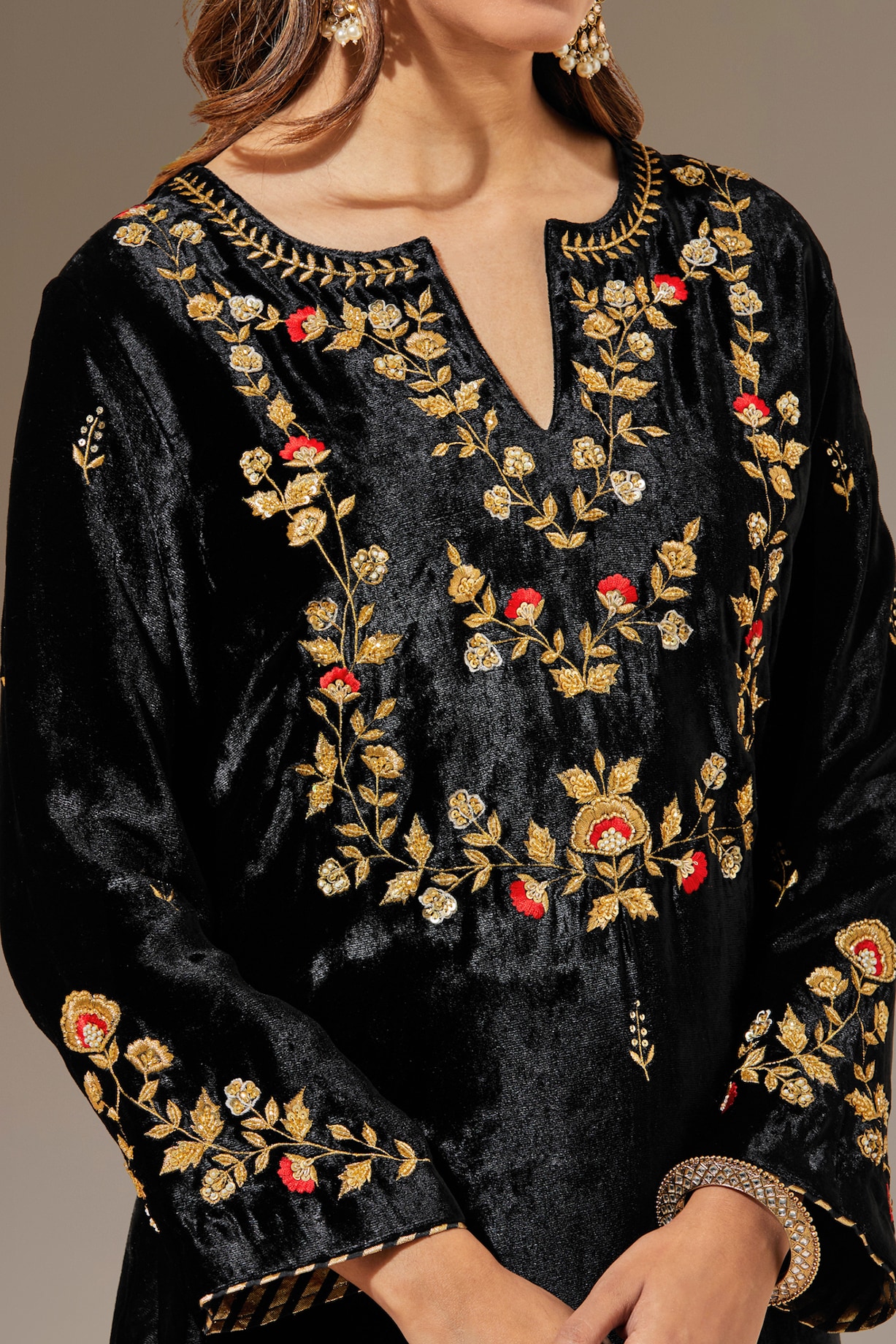 Black Viscose Velvet Hand Embroidered Kurta Design by Anantaa By Roohi  Trehan at Pernia's Pop Up Shop 2024