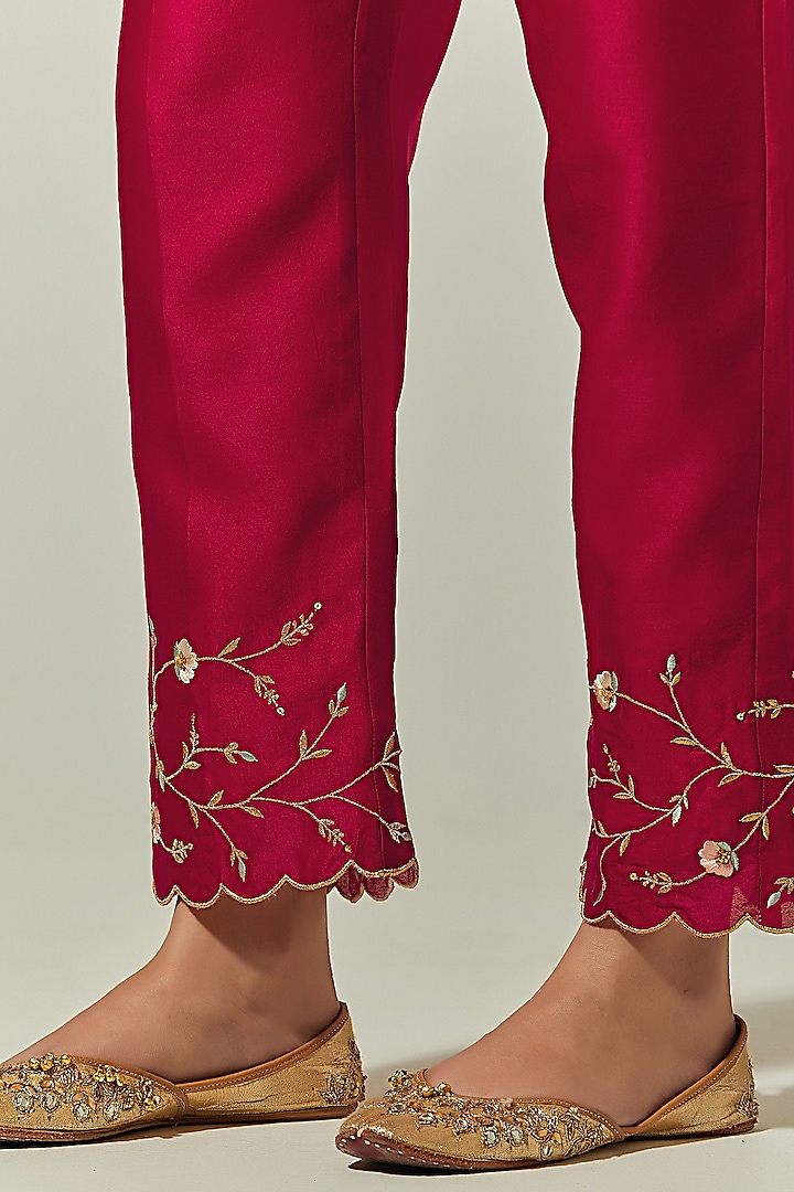 Red Hand Embroidered Palazzo Pants Design by Anantaa By Roohi Trehan at  Pernia's Pop Up Shop 2024