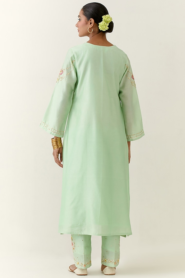 Green Silk Chanderi Hand Embroidered Kurta Set by Anantaa By Roohi Trehan at Pernia's Pop Up Shop