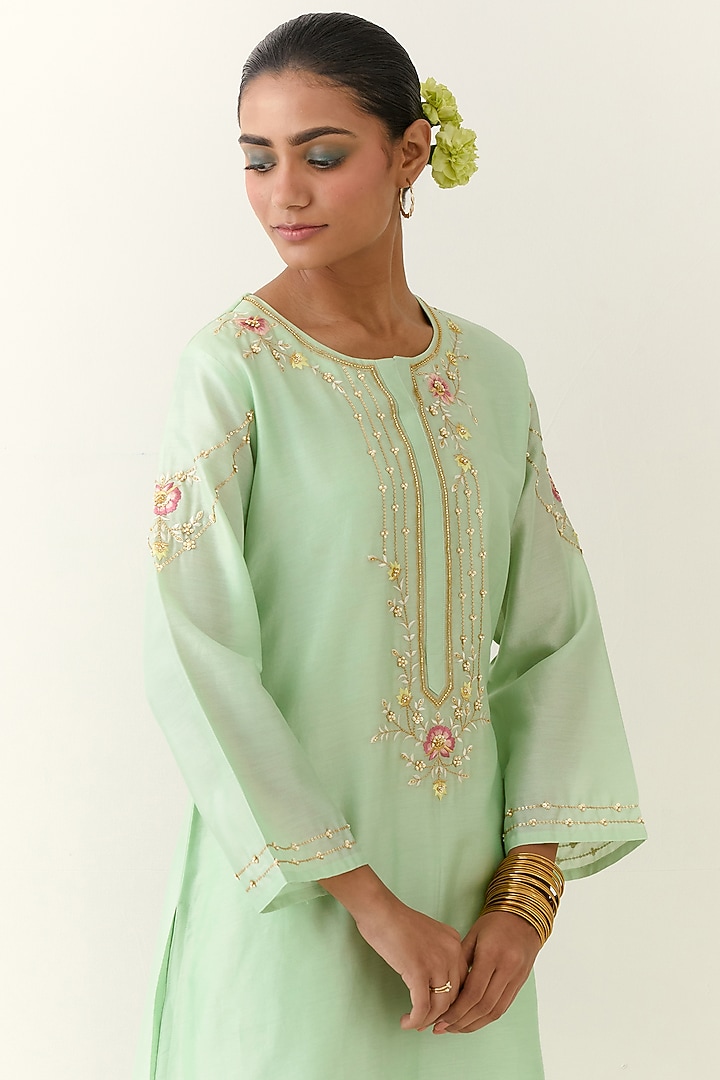 Green Silk Chanderi Hand Embroidered Kurta Set by Anantaa By Roohi Trehan at Pernia's Pop Up Shop